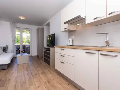 Ferienwohnung für 3 Personen (45 m²) in Baška 1/10