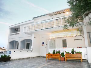 Ferienwohnung für 3 Personen (35 m²) in Baska Voda