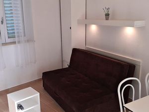 22806703-Ferienwohnung-4-Baska Voda-300x225-3