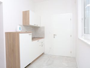 18321865-Ferienwohnung-2-Baska Voda-300x225-2