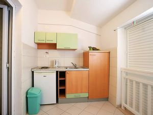 18953686-Ferienwohnung-2-Baska Voda-300x225-3