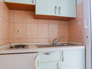 18955195-Ferienwohnung-2-Baska Voda-300x225-1