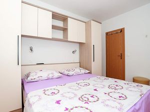 18950088-Ferienwohnung-2-Baska Voda-300x225-5