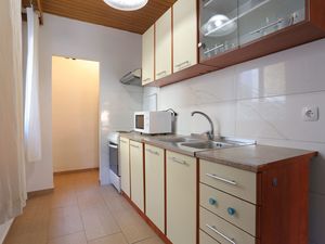 19127134-Ferienwohnung-6-Baska Voda-300x225-5