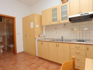 19128459-Ferienwohnung-2-Baska Voda-300x225-3