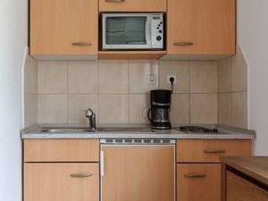 21755787-Ferienwohnung-2-Baska Voda-300x225-4