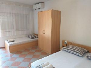 23612716-Ferienwohnung-3-Baska Voda-300x225-4