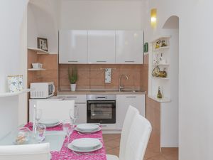 23699659-Ferienwohnung-4-Baska Voda-300x225-4