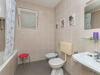 Ferienwohnung für 3 Personen (40 m²) in Baška Voda 9/10