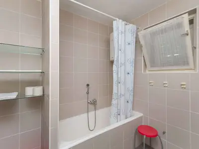 Ferienwohnung für 3 Personen (40 m²) in Baška Voda 10/10