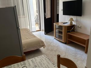 23926993-Ferienwohnung-3-Baska Voda-300x225-1