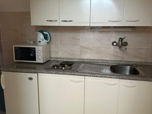 23926995-Ferienwohnung-4-Baska Voda-300x225-5