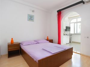 Ferienwohnung für 2 Personen (24 m&sup2;) in Baska Voda