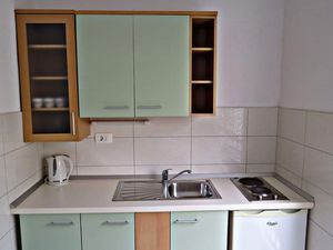 24058909-Ferienwohnung-3-Baska Voda-300x225-4