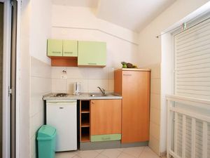 Ferienwohnung für 3 Personen (26 m²) in Baska Voda