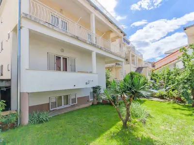 Ferienwohnung für 4 Personen (45 m²) in Baška Voda 1/10