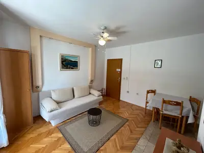 Ferienwohnung für 4 Personen (55 m²) in Baska Voda 3/10