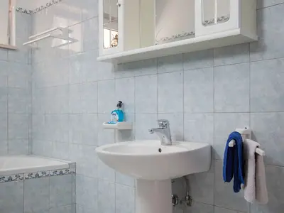 Ferienwohnung für 4 Personen (47 m²) in Baška Voda 6/10