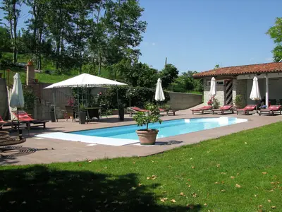 PoolOfHouse