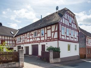 19340707-Ferienwohnung-4-Battenberg-300x225-1