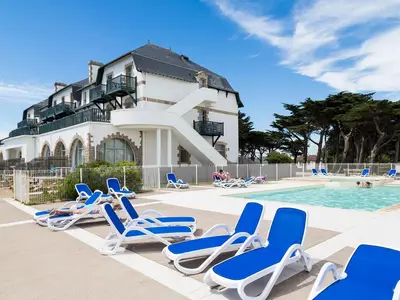 PoolOfHouse