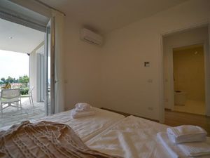 23362725-Ferienwohnung-4-Baveno-300x225-4