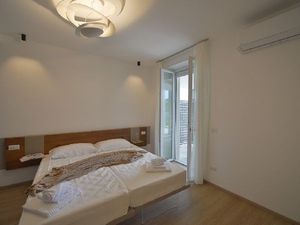 23362725-Ferienwohnung-4-Baveno-300x225-2