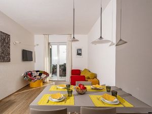 23362802-Ferienwohnung-4-Baveno-300x225-4