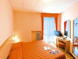 23292319-Ferienwohnung-6-Baveno-300x225-4