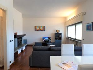 24035851-Ferienwohnung-4-Baveno-300x225-0