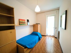 24050857-Ferienwohnung-4-Baveno-300x225-5