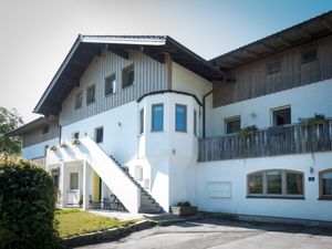 23673879-Ferienwohnung-2-Bayerisch Gmain-300x225-3