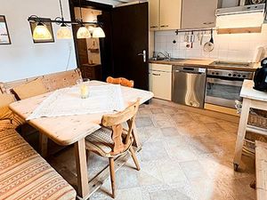 2543645-Ferienwohnung-6-Bayrischzell-300x225-5