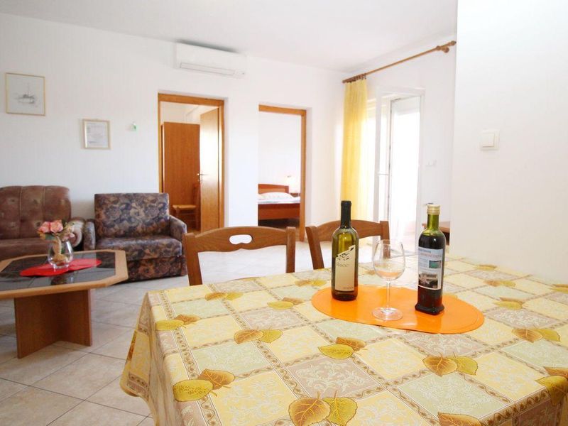 23038519-Ferienwohnung-5-Baška-800x600-0