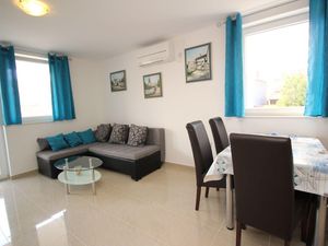 23038865-Ferienwohnung-5-Baška-300x225-2