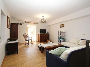 23038533-Ferienwohnung-6-Baška-300x225-2