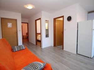 23039209-Ferienwohnung-5-Baška-300x225-4