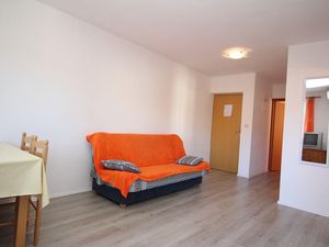 23039209-Ferienwohnung-5-Baška-300x225-5