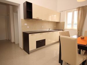 23039593-Ferienwohnung-4-Baška-300x225-1