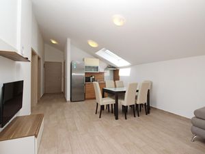 23039909-Ferienwohnung-6-Baška-300x225-4