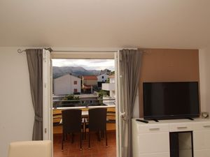 23039933-Ferienwohnung-2-Baška-300x225-5