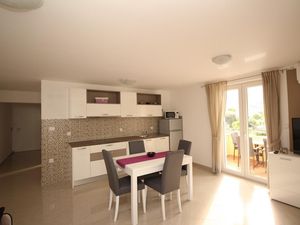 23039971-Ferienwohnung-2-Baška-300x225-3