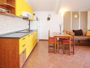 23040395-Ferienwohnung-4-Baška-300x225-2