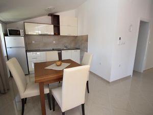 23040419-Ferienwohnung-2-Baška-300x225-2