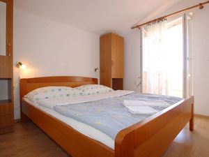 23040765-Ferienwohnung-4-Baška-300x225-5