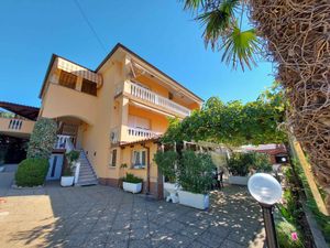 23968268-Ferienwohnung-4-Baška-300x225-5