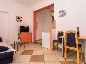 23969015-Ferienwohnung-3-Baška-300x225-2