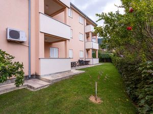 23773017-Ferienwohnung-7-Baška-300x225-1