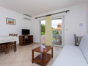 23773030-Ferienwohnung-3-Baška-300x225-3