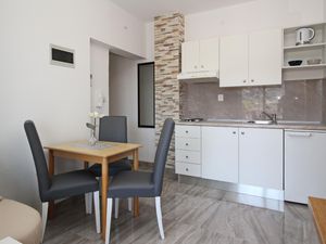 23039467-Ferienwohnung-2-Baška-300x225-3